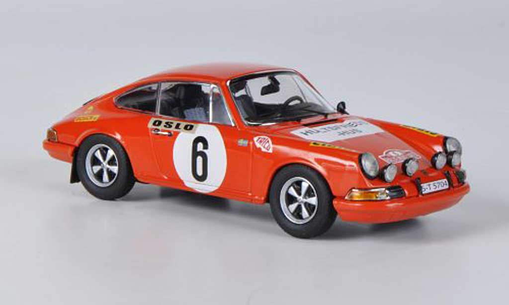 Porsche 911 1/43 Schuco S No.6 Waldegaard/Helmer Rally Monte Carlo 1970 modelauto