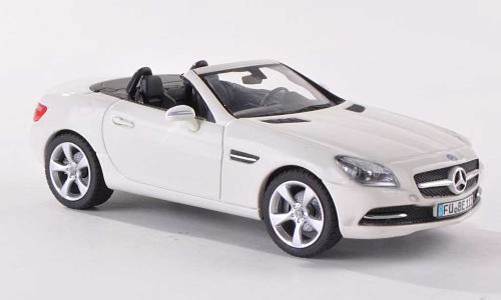 Mercedes Classe SLK 1/43 Schuco (R172) wit 2011 modelauto