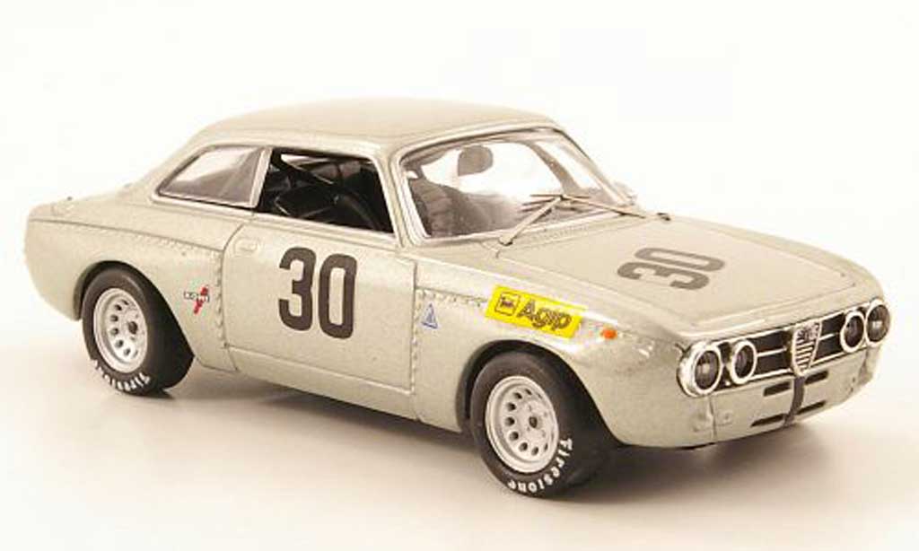 Alfa Romeo Giulia GT Am 1/43 M4 GT Am No.30 4h Monza 1971 modelauto