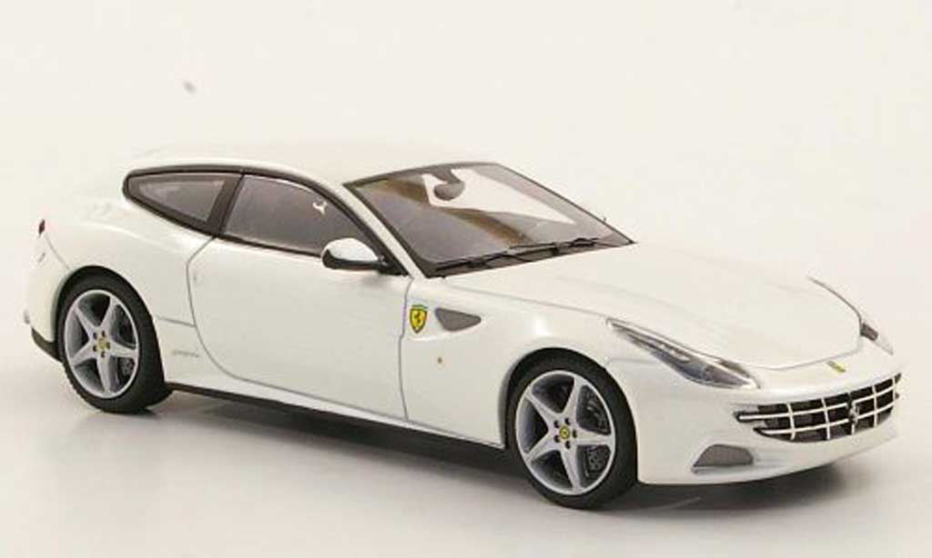 Ferrari FF 1/43 Hot Wheels Elite wit (Elite) 2011 modelauto