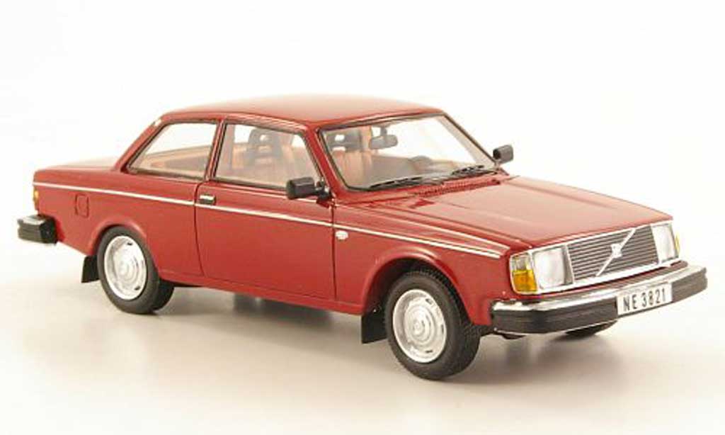 Volvo 242 1/43 Neo DL rood 1975 modelauto