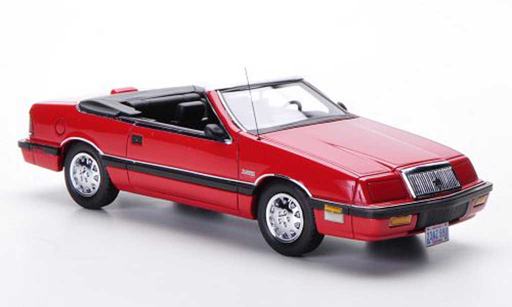 Chrysler Le Baron 1990 1/43 Neo 1990 Cabriolet rood modelauto
