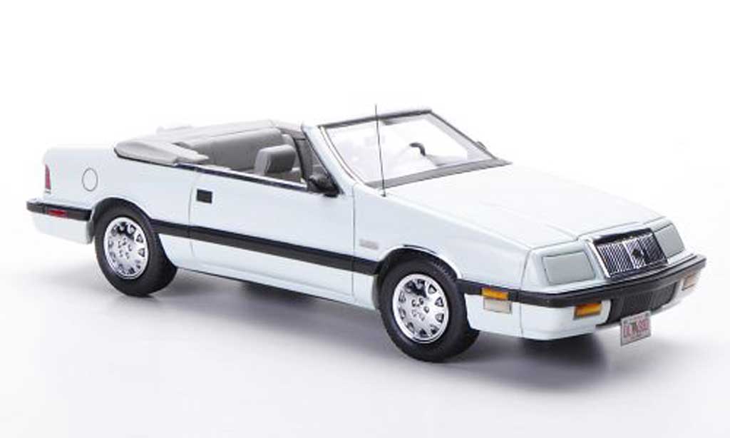 Chrysler Le Baron 1990 1/43 American Excellence 1990 Cabriolet wit limitierte Auflage 500 Stuck modelauto