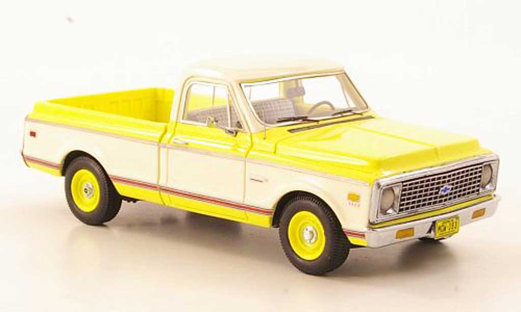 Chevrolet C-10 1/43 American Excellence geel/wit limited edition 1971 modelauto