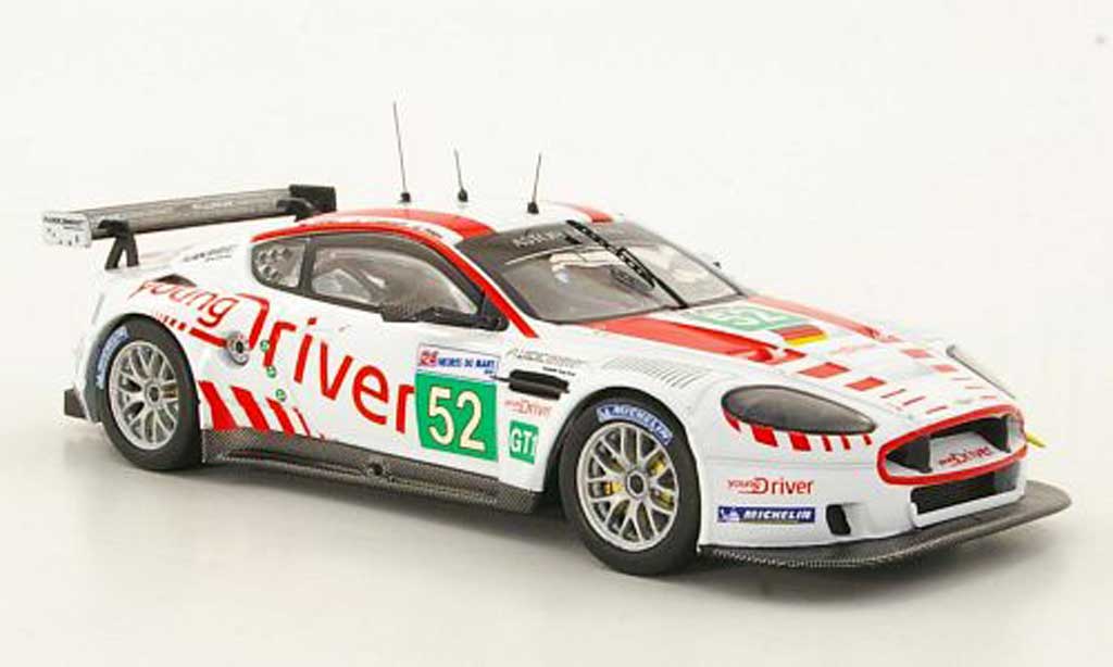 Aston Martin DBR9 1/43 IXO No.52 C.Nygaard / T.Enge / P.Kox 24h Le Mans 2010 modelauto