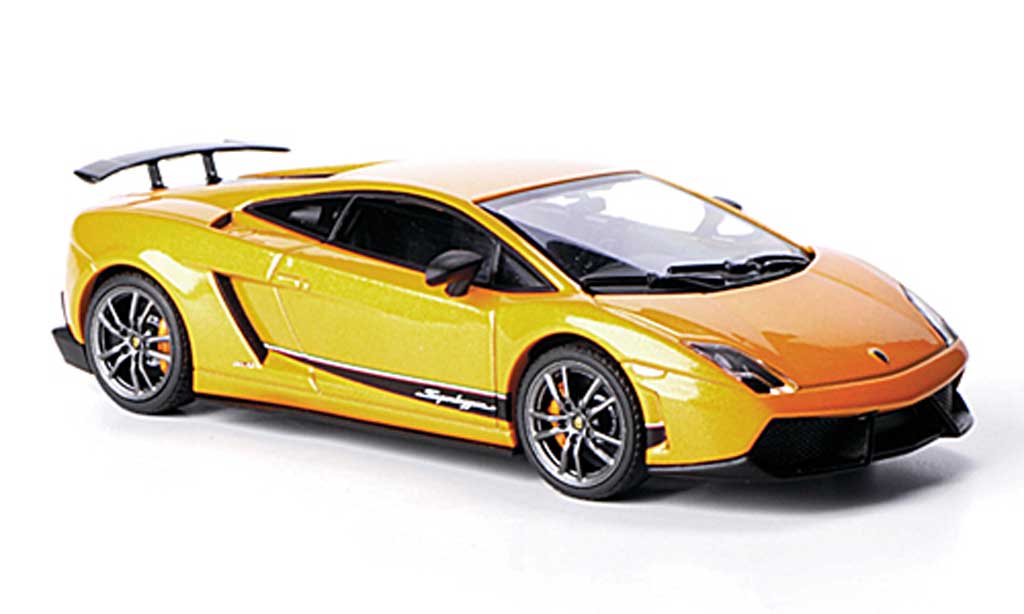 Lamborghini Gallardo LP570-4 1/43 Autoart LP570-4 Superleggera oranje 2010 modelauto