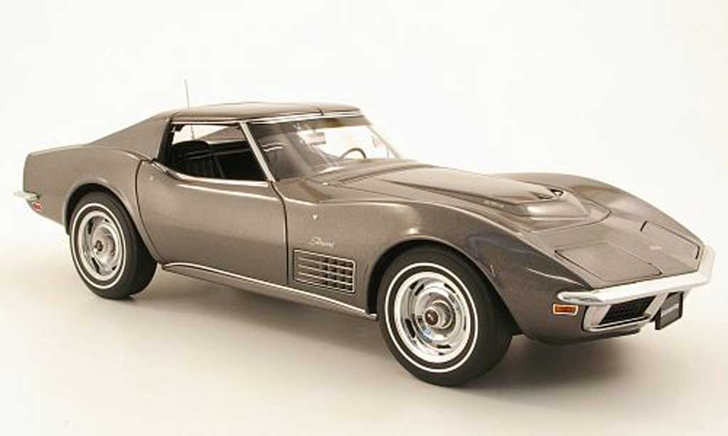 Chevrolet Corvette C3 1/18 Autoart C3 grijs 1970 modelauto