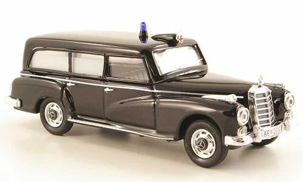 Mercedes 300 1/43 Rio Ambulance Schweiz 1958 modelauto