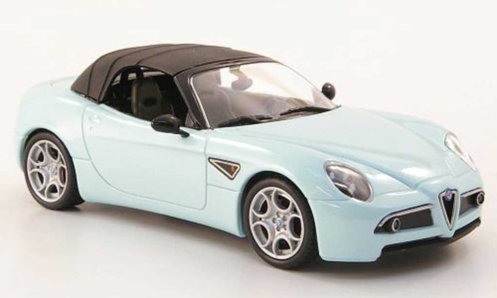Alfa Romeo 8C 1/43 M4 Spider blauw 2010 modelauto