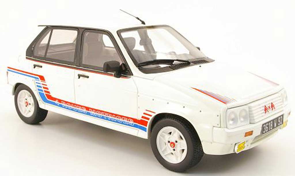 Citroen Visa 1/18 Ottomobile 1000 pistes wit modelauto