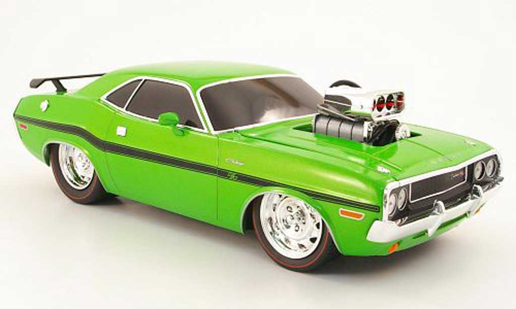 Dodge Challenger 1970 1/18 M2 Machines 1970 r/t groen modelauto