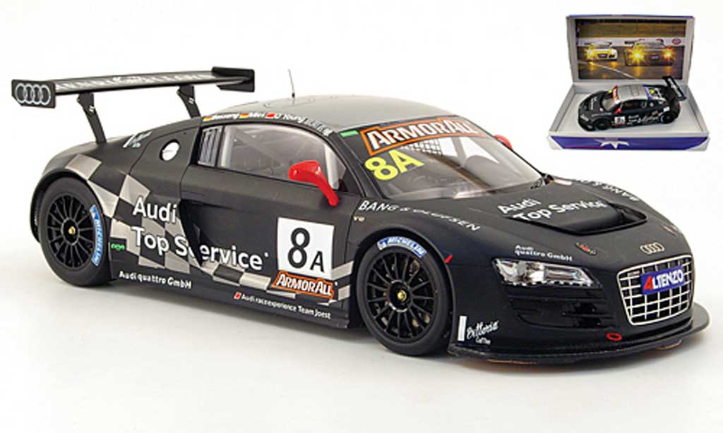 Audi R8 LMS 1/18 Spark LMS gt3 no.8 henri lloyd 12h bathurst 2011 d.o'young / m.basseng / c.mies modelauto