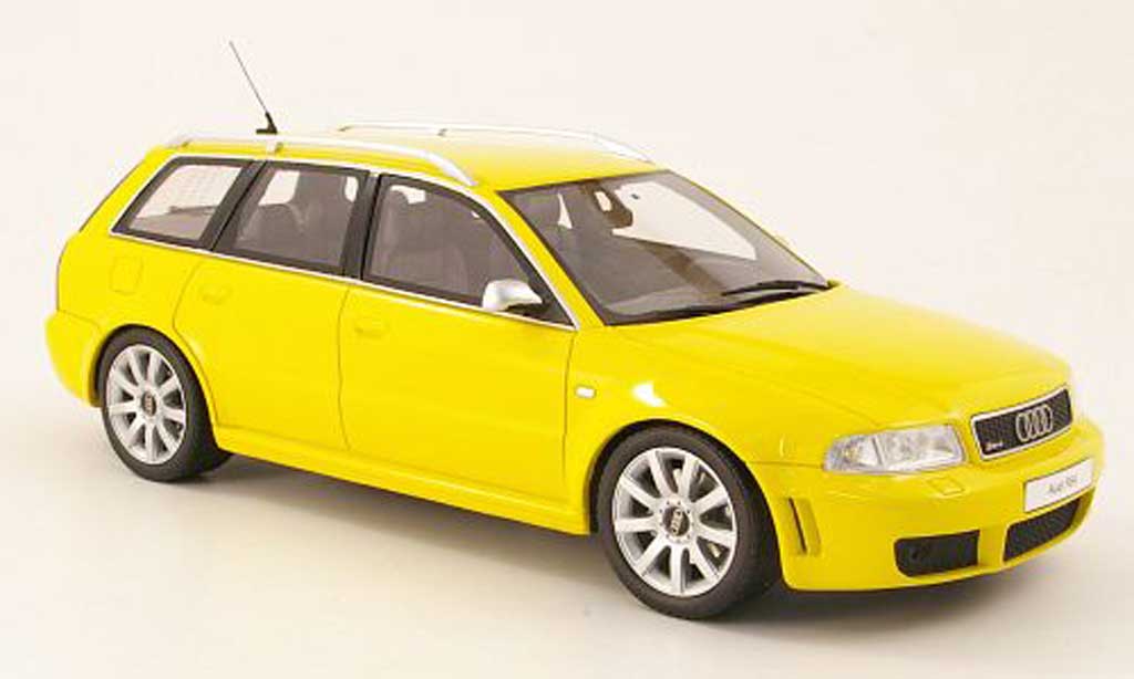 Audi RS4 1/18 Ottomobile avant geel modelauto