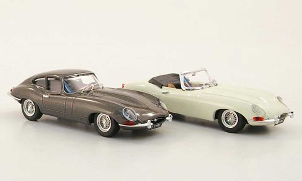 Jaguar E-Type 1961 1/43 Best 1961 Jubilaums-Set: Roadster wit und Coupe grijs Autosalon Paris modelauto