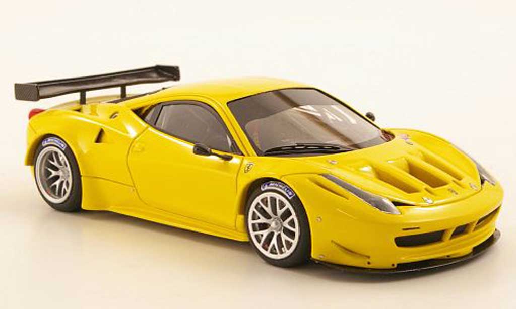 Ferrari 458 Italia GT2 1/43 Look Smart Italia GT2 geel Plain Body Version modelauto