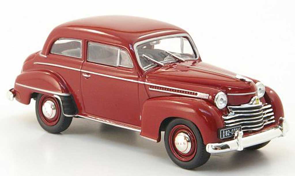 Opel Olympia 1/43 WhiteBox Sedan rood 1951 modelauto