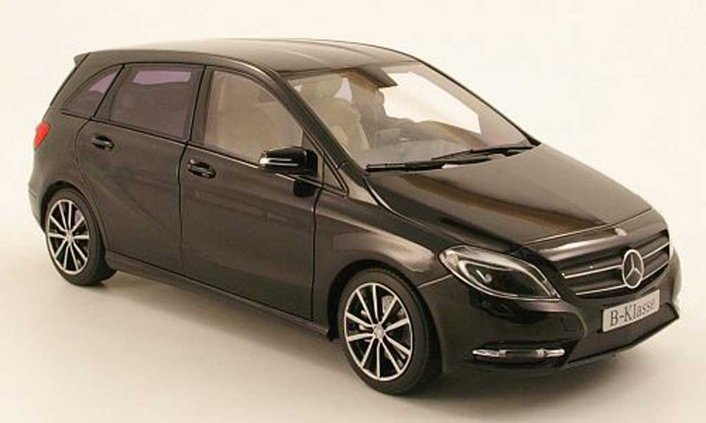 Mercedes Classe B 1/18 Norev zwart 2011 modelauto