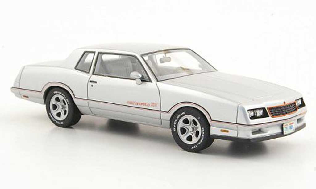Chevrolet Monte Carlo 1/43 American Excellence SS grijs limitierte Auflage 500 1986 modelauto