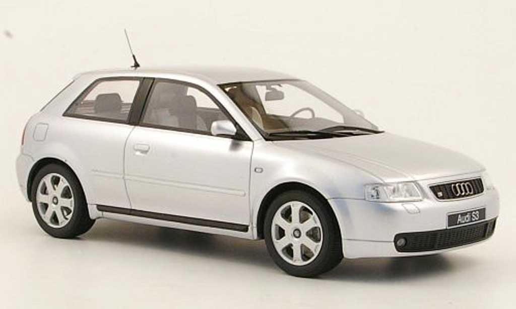 Audi S3 1/18 Ottomobile (8L) grijs metallic modelauto