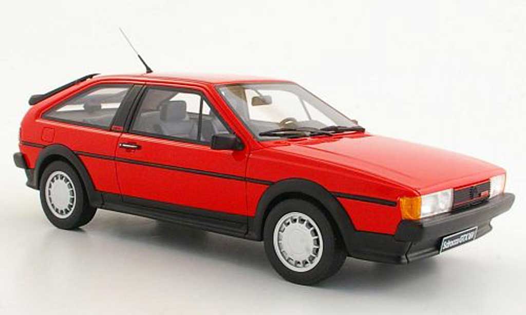 Volkswagen Scirocco 1/18 Ottomobile II GTX 16V rood modelauto