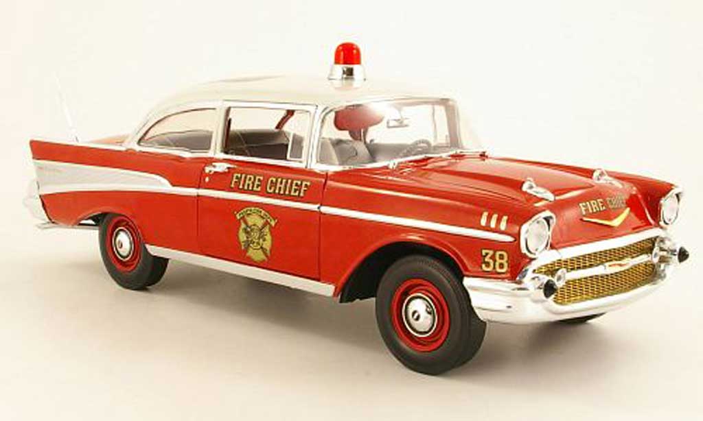 Chevrolet Bel Air 1957 1/18 Highway 61 1957 Fire Chief Peosta Fire Dept. modelauto