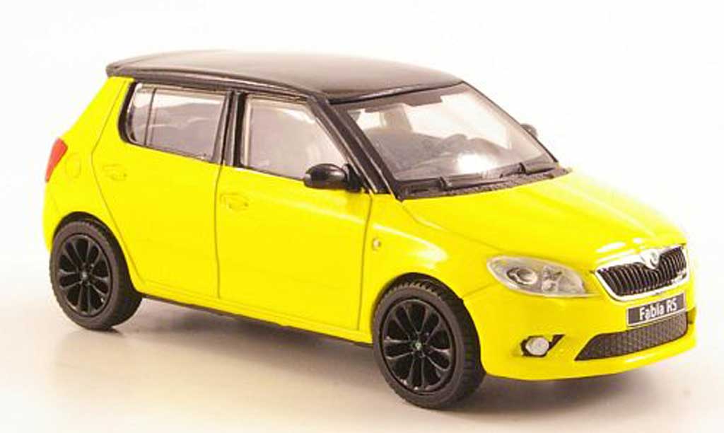 Skoda Fabia 1/43 Abrex geel mit zwartem Dach und Felgen 2010 modelauto