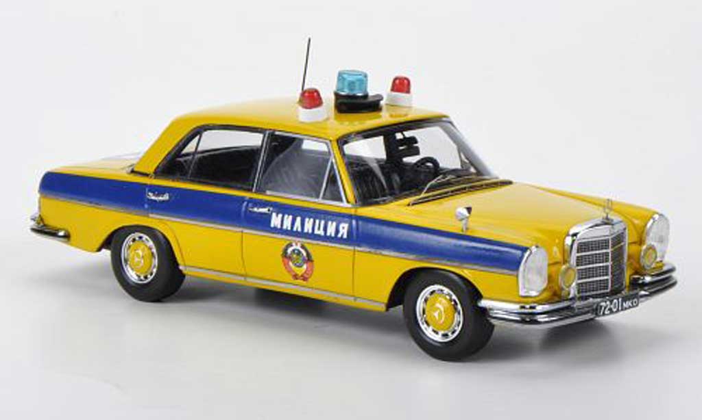 Mercedes 280 SE 1/43 DIP Models SE (W108) GAI - Milizija Mockba Politie Moskau 1975 modelauto