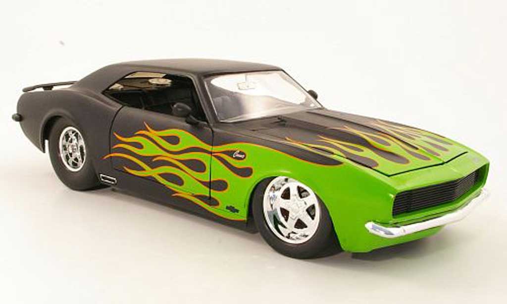 Chevrolet Camaro Z28 1/18 Jada Toys Z28 zwart mit verde flammes 1968 modelauto
