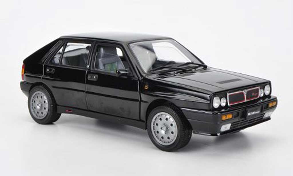 Lancia Delta HF Integrale 1/18 Sun Star HF Integrale 8V zwart 1990 modelauto