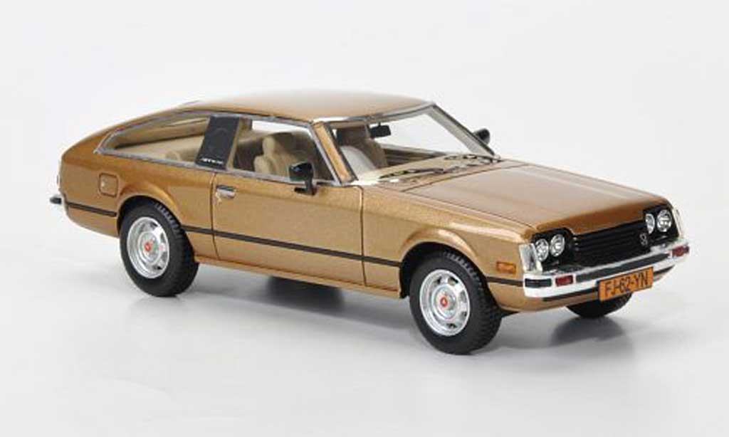 Toyota Celica 1978 1/43 Neo 1978 MkII (A40) gold modelauto