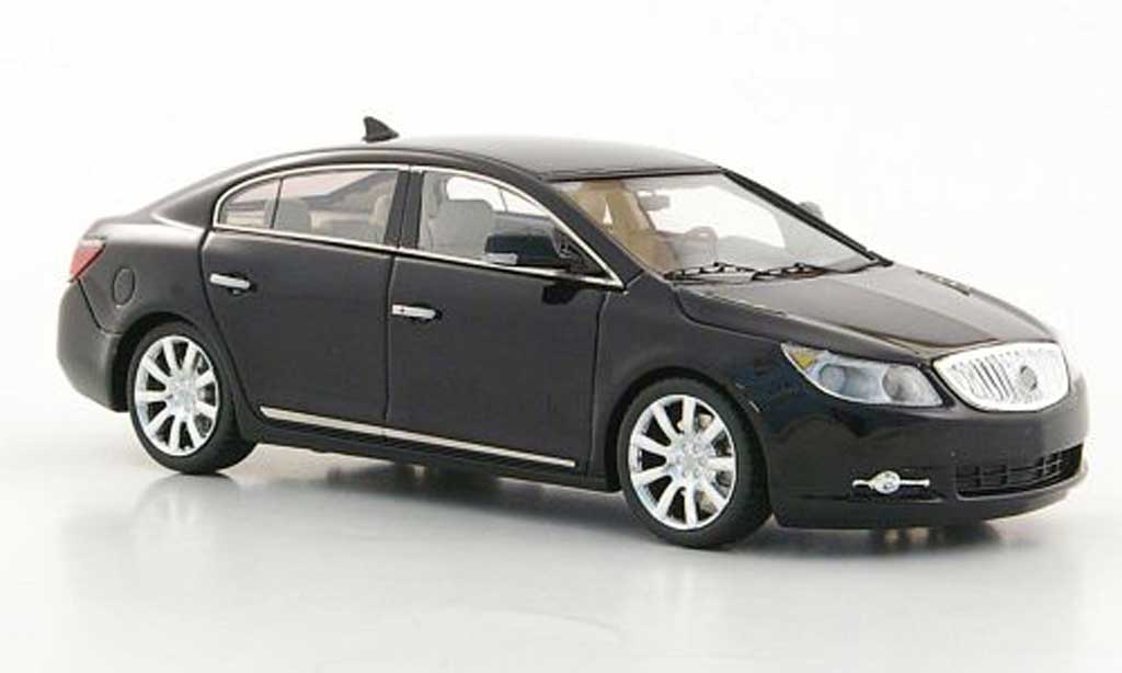 Buick LaCrosse 1/43 Luxury Collectibles zwart 2011 modelauto