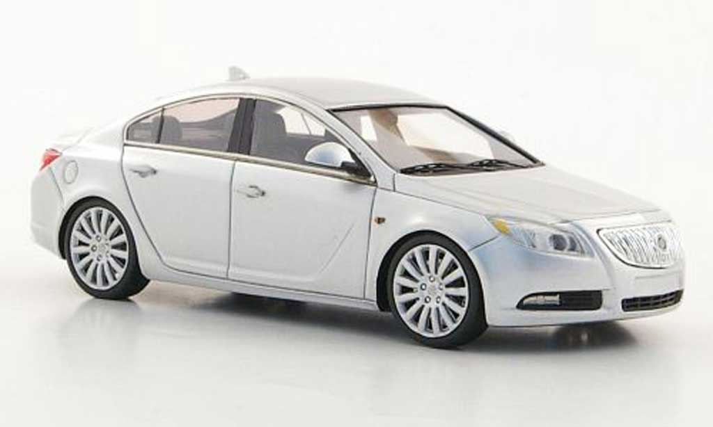 Buick Regal 1/43 Luxury Collectibles grijs 2011 modelauto