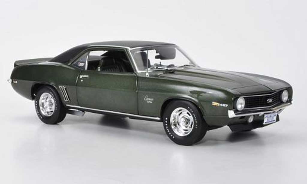 Chevrolet Camaro SS 1/18 Highway 61 SS 1969 Baldwin Motion grun/matt zwart modelauto