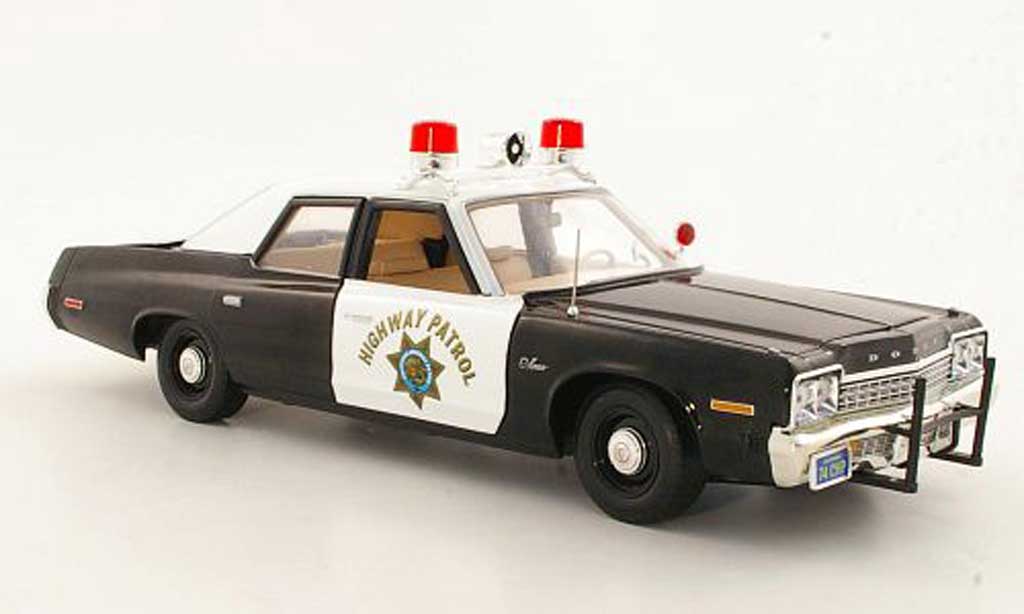 Dodge Monaco 1974 1/18 Ertl 1974 California Highway Patrol Politie (US) modelauto
