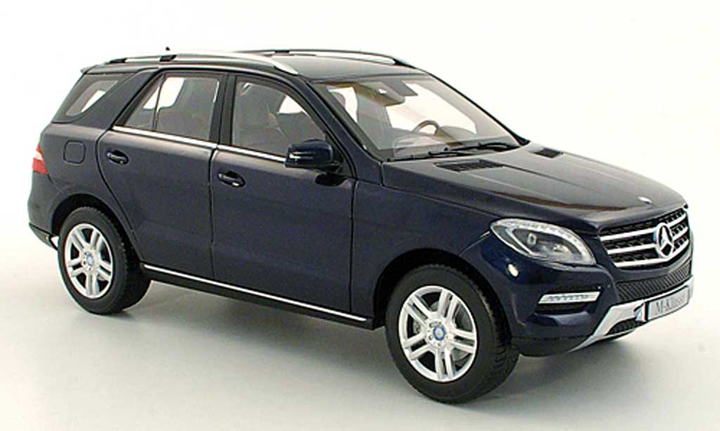 Mercedes Classe M 1/18 Minichamps (W166) ML blauw 2011 modelauto