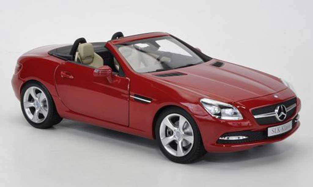 Mercedes Classe SLK 1/18 Minichamps rood 2011 modelauto