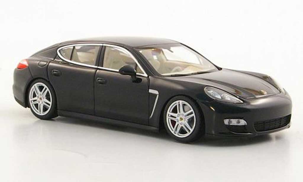 Porsche Panamera Turbo S 1/43 Minichamps Turbo zwart 2011 modelauto
