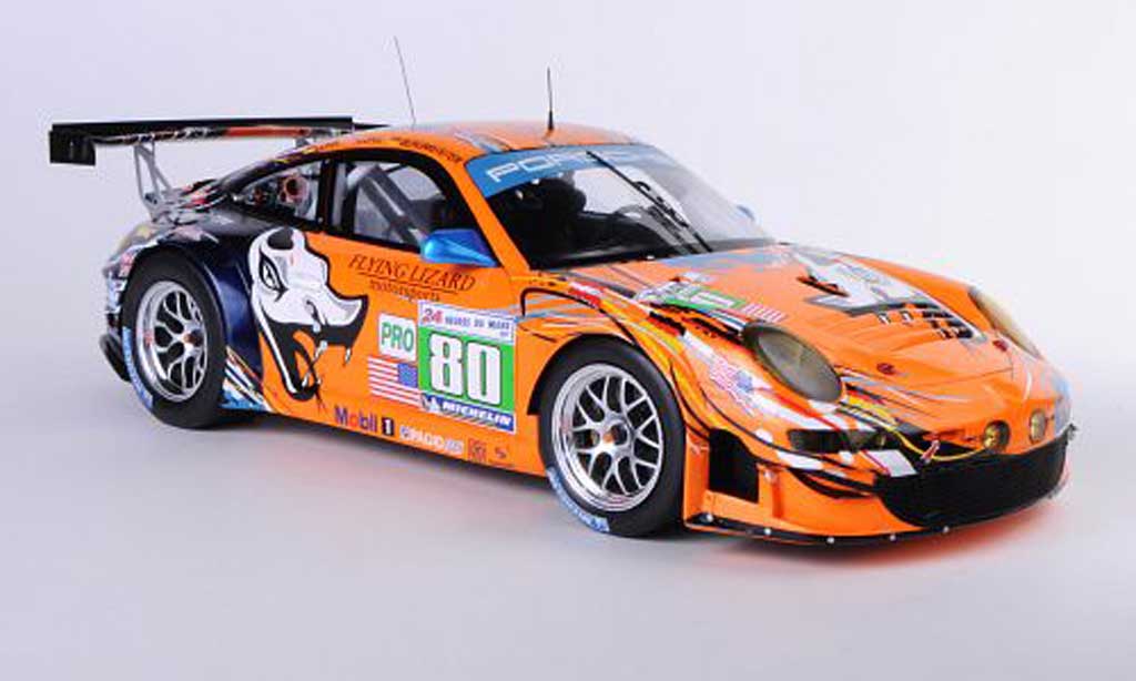 Porsche 997 GT3 RSR 1/18 Spark GT3 RSR 2011 No.80 Flying Lizard Motorsport J.Bergmeister / P.Long / L.Luhr 24h Le Mans modelauto
