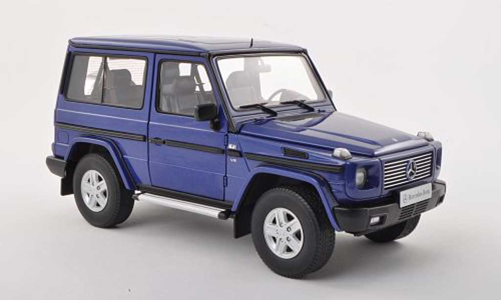 Mercedes Classe G 1/18 Autoart SWB zwart-blauw 1998 modelauto