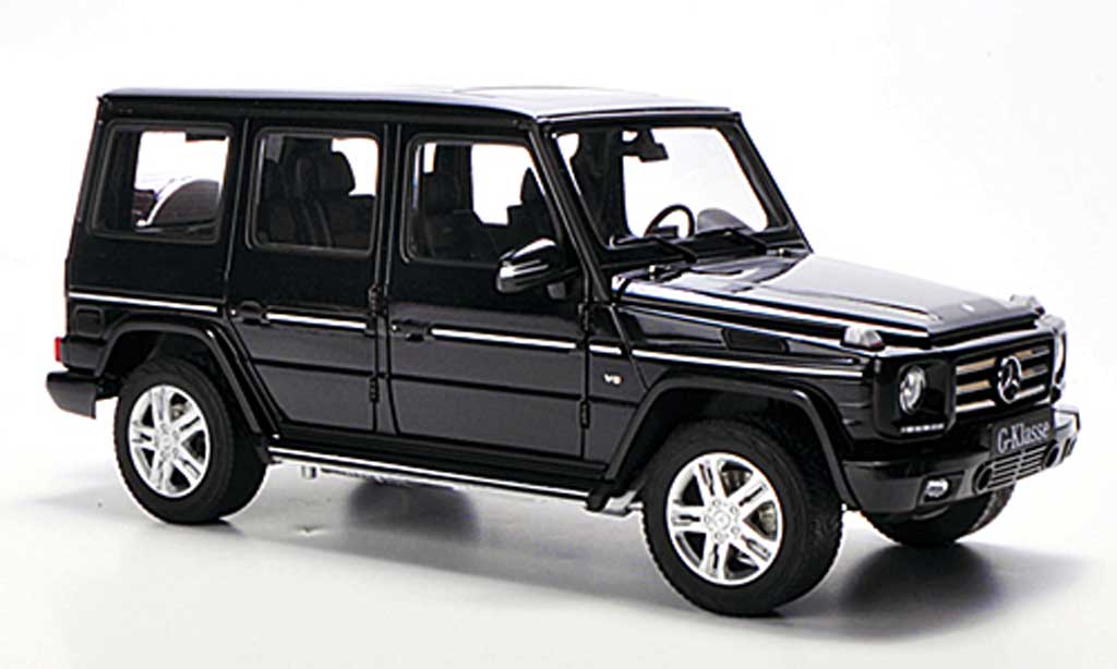 Mercedes Classe G 1/18 Autoart G500 zwart 2012 modelauto