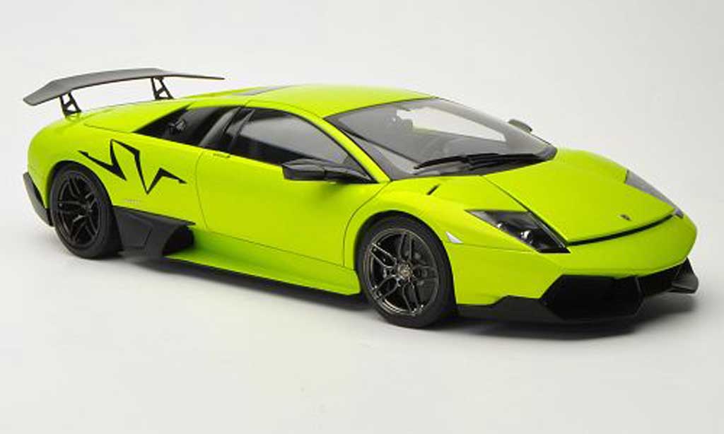 Lamborghini Murcielago LP670 1/18 Autoart LP670 4 SV grun modelauto