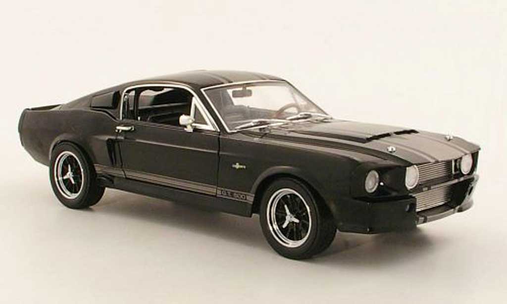Shelby GT 500 1/18 Shelby Collectibles Super Snake zwart/grijs 1967 modelauto