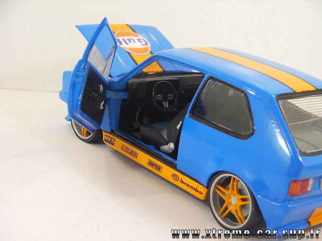 Volkswagen Golf GTI gulf blauw 1/18 Solido