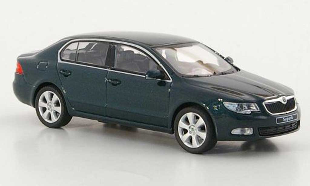 Skoda Superb 2009 1/43 Abrex 2009 II grun modelauto