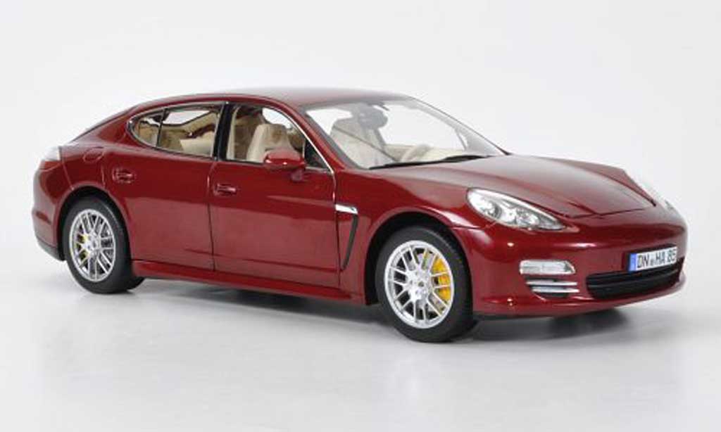 Porsche Panamera 4S 1/18 Norev 4S rood 2009 modelauto