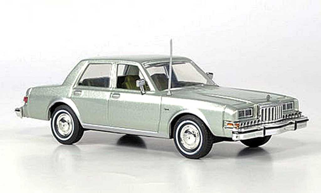Dodge Diplomat 1/43 First Response grun 1985 modelauto