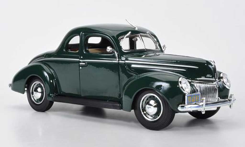 Ford Deluxe 1/18 Maisto Tudor Coupe grun 1939 modelauto