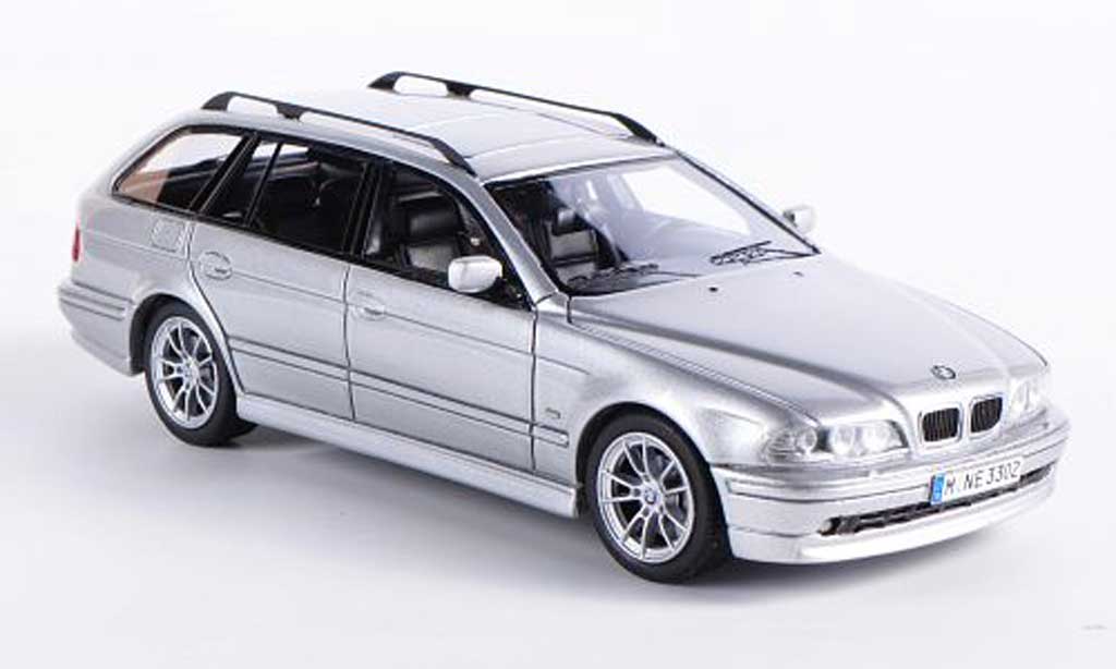 Bmw 530 1/43 Neo d Touring (E39) grijs 2002 modelauto