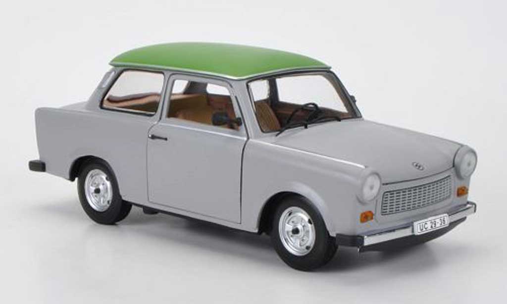 Trabant 601 de luxe 1/18 Sun Star de luxe grijs/grun modelauto