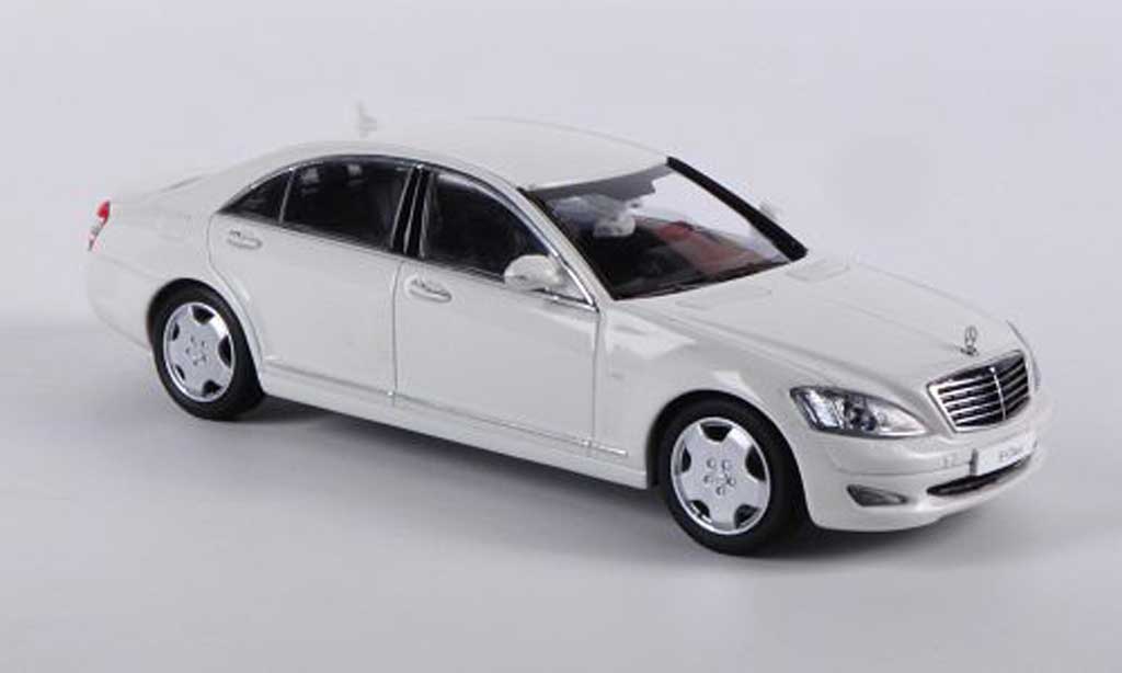 Mercedes Classe S 1/43 Kyosho Langversion (V221) wit modelauto